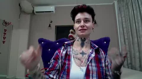 Snapshot of kennyvibe chatting on May 7, 2026, 1:05 pm kennyvibe online show from May 7, 2026, 1:05 pm