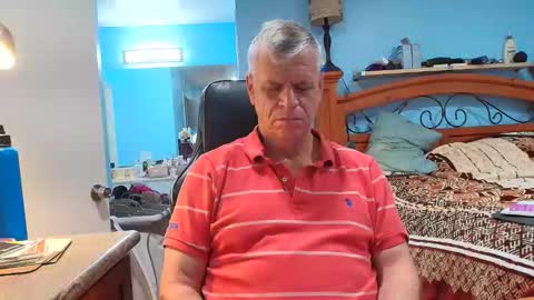 Snapshot of kent_ham chatting on November 4, 2025, 9:47 pm kent_ham online show from November 4, 2025, 9:47 pm