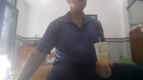 kent_ham online show from December 18, 2025, 4:18 am