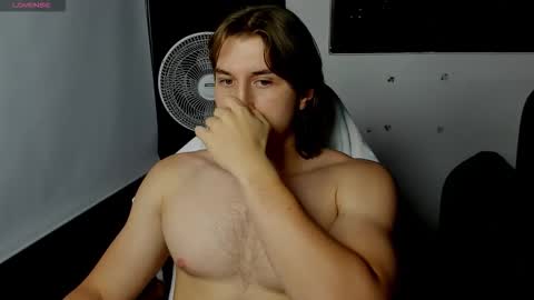 kent_rushell online show from October 14, 2025, 2:23 am