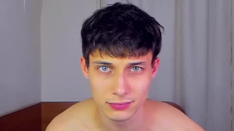 Snapshot of kenter_parker chatting on September 27, 2025, 1:10 am Peter online show from September 27, 2025, 1:10 am