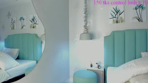 kentha_mitchells online show from February 1, 2025, 1:30 pm