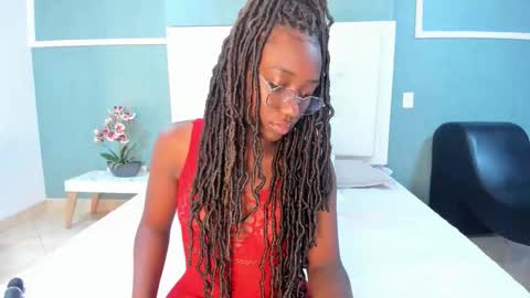 kentha_mitchells online show from September 11, 2025, 11:32 am