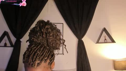 KENTHA  online show from March 2, 2026, 10:55 am