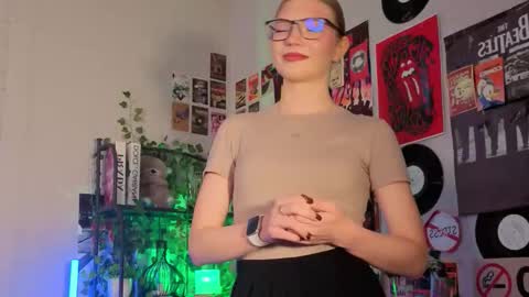 Lisa online show from December 22, 2025, 9:06 am