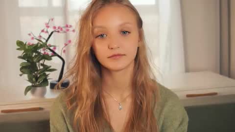 Maia online show from September 20, 2025, 8:04 am