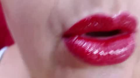 K E R L Y online show from April 29, 2026, 3:27 pm