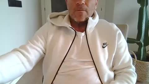 Anton online show from May 3, 2026, 10:21 am