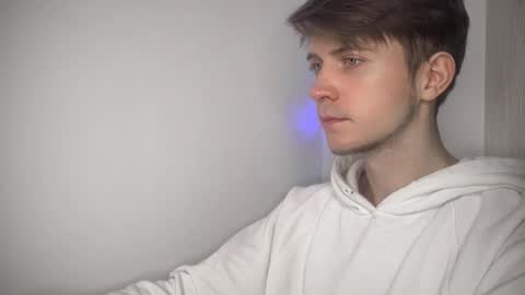 Snapshot of kero180 chatting on October 23, 2025, 8:02 am Kero online show from October 23, 2025, 8:02 am