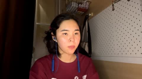 Jenny  online show from April 28, 2026, 9:58 am