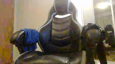 Snapshot of kert19 chatting on February 12, 2025, 4:33 am KerKER online show from February 12, 2025, 4:33 am