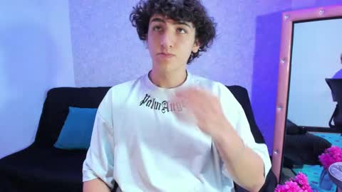 Kev online show from December 1, 2024, 10:43 pm