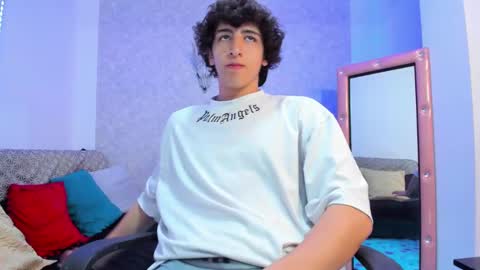 Kev online show from February 5, 2025, 1:37 am