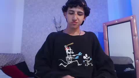 Kev online show from February 17, 2025, 4:37 pm