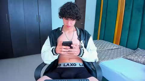 Kev online show from September 9, 2025, 3:55 pm