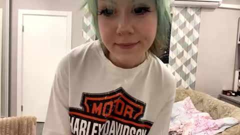 Snapshot of keshakittles chatting on January 14, 2026, 7:30 pm Eva online show from January 14, 2026, 7:30 pm