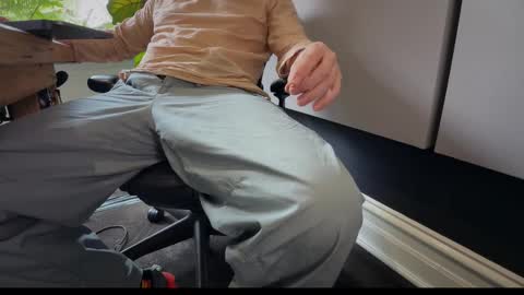 Snapshot of ketamine_sun chatting on October 31, 2025, 5:19 am Ket online show from October 31, 2025, 5:19 am