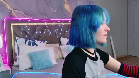 kettiejones online show from February 22, 2026, 7:08 am