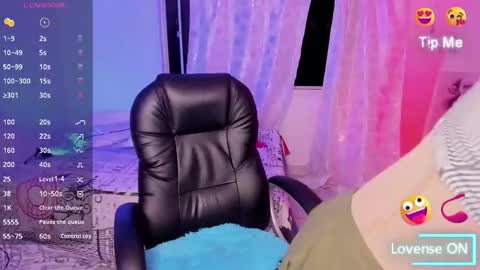 Snapshot of ketzia_doll chatting on October 25, 2025, 12:29 am Ketzia online show from October 25, 2025, 12:29 am