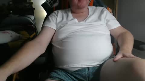 Snapshot of kev92569 chatting on January 25, 2025, 2:04 am kev92569 online show from January 25, 2025, 2:04 am