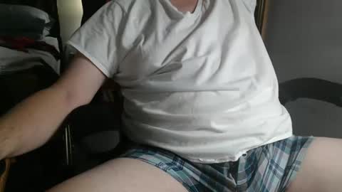 Snapshot of kev92569 chatting on February 2, 2025, 1:19 pm kev92569 online show from February 2, 2025, 1:19 pm