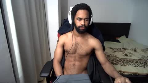 kevi4 online show from February 26, 2025, 1:53 am