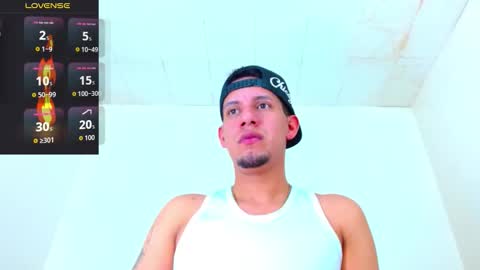 Snapshot of kevin__max_ chatting on October 20, 2025, 7:14 pm Kev online show from October 20, 2025, 7:14 pm