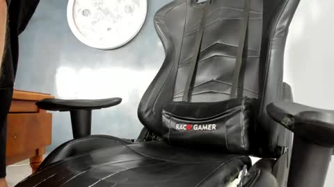 Kevin online show from January 27, 2025, 4:33 pm