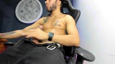 Kevin online show from March 8, 2025, 11:39 pm