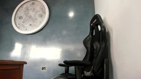 Kevin online show from October 9, 2025, 4:49 pm