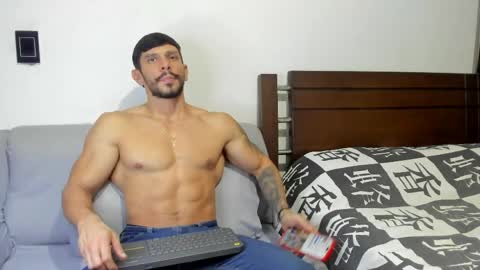 kevin_malone22 online show from June 8, 2026, 9:26 pm