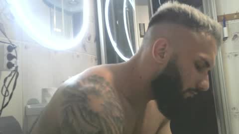 Snapshot of kevin_muscle1 chatting on January 11, 2026, 6:02 pm Kevin online show from January 11, 2026, 6:02 pm