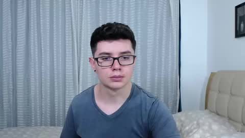 Snapshot of kevinhunts chatting on November 2, 2025, 7:49 pm Kevin online show from November 2, 2025, 7:49 pm