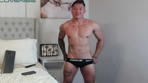 Snapshot of kevinkham chatting on March 31, 2026, 12:12 am kevinkham online show from March 31, 2026, 12:12 am