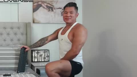 Snapshot of kevinkham chatting on April 30, 2026, 12:28 am kevinkham online show from April 30, 2026, 12:28 am