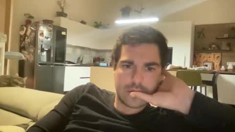 kevinpillobello online show from February 4, 2026, 4:24 pm