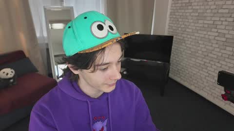 kevinstrike online show from April 3, 2026, 1:09 pm