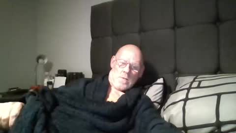 kevlooking4sez online show from December 14, 2024, 9:45 pm