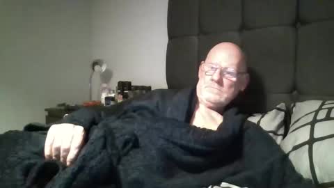kevlooking4sez online show from December 26, 2024, 1:29 am