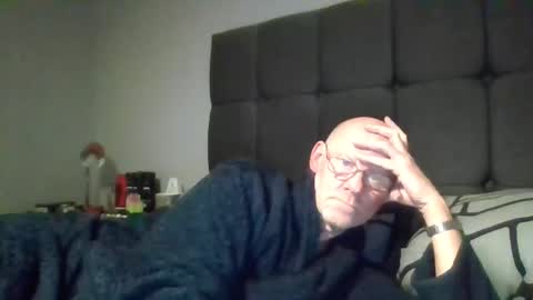 kevlooking4sez online show from January 25, 2025, 11:00 pm