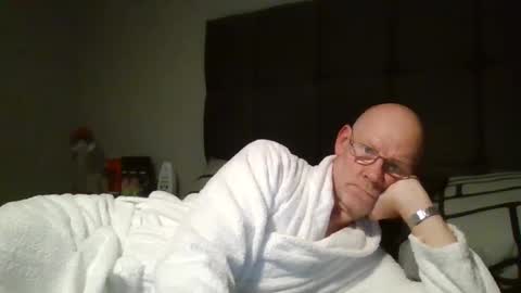 kevlooking4sez online show from February 5, 2025, 12:10 am