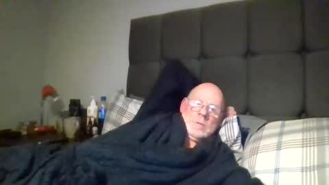 kevlooking4sez online show from December 19, 2025, 1:12 am