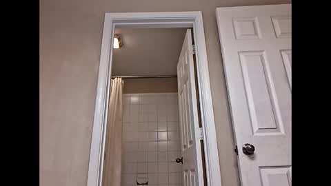 Keybump online show from November 13, 2025, 3:22 pm