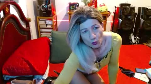 keyla_13 online show from April 28, 2026, 4:34 pm