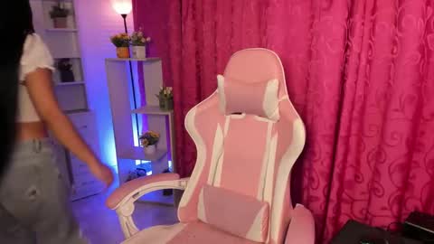 keyla_cutte online show from March 15, 2026, 3:34 am