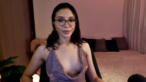 Snapshot of keylamiller1 chatting on December 21, 2024, 1:26 am Keyla online show from December 21, 2024, 1:26 am