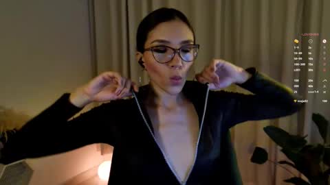 Snapshot of keylamiller1 chatting on February 14, 2025, 1:02 am Keyla online show from February 14, 2025, 1:02 am