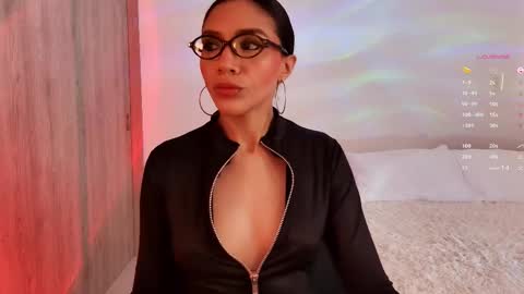 Keyla online show from May 9, 2026, 12:21 pm