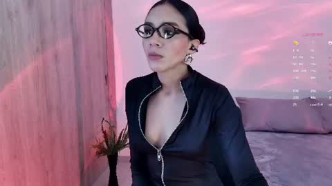 Keyla online show from June 23, 2026, 12:47 pm