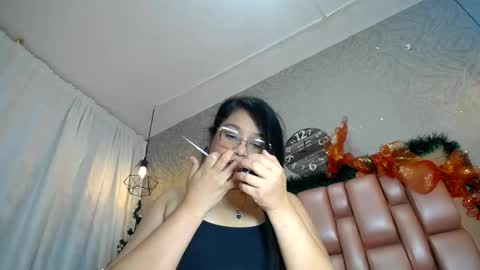 keyra_miller online show from December 14, 2024, 5:40 am